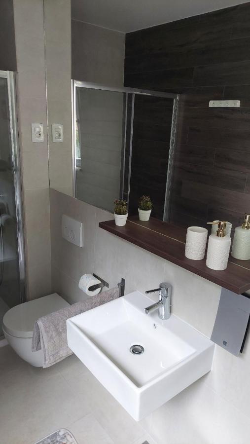 Villa Jolara-Luxury Apartment A8 Mimice Eksteriør bilde